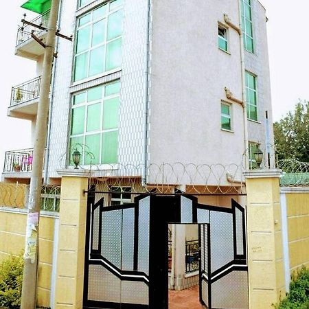 Keba Guest House アジス・アベバ エクステリア 写真