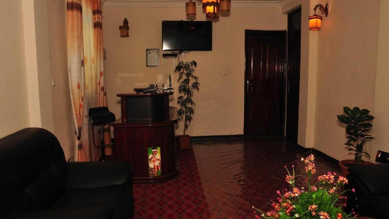 Keba Guest House アジス・アベバ エクステリア 写真