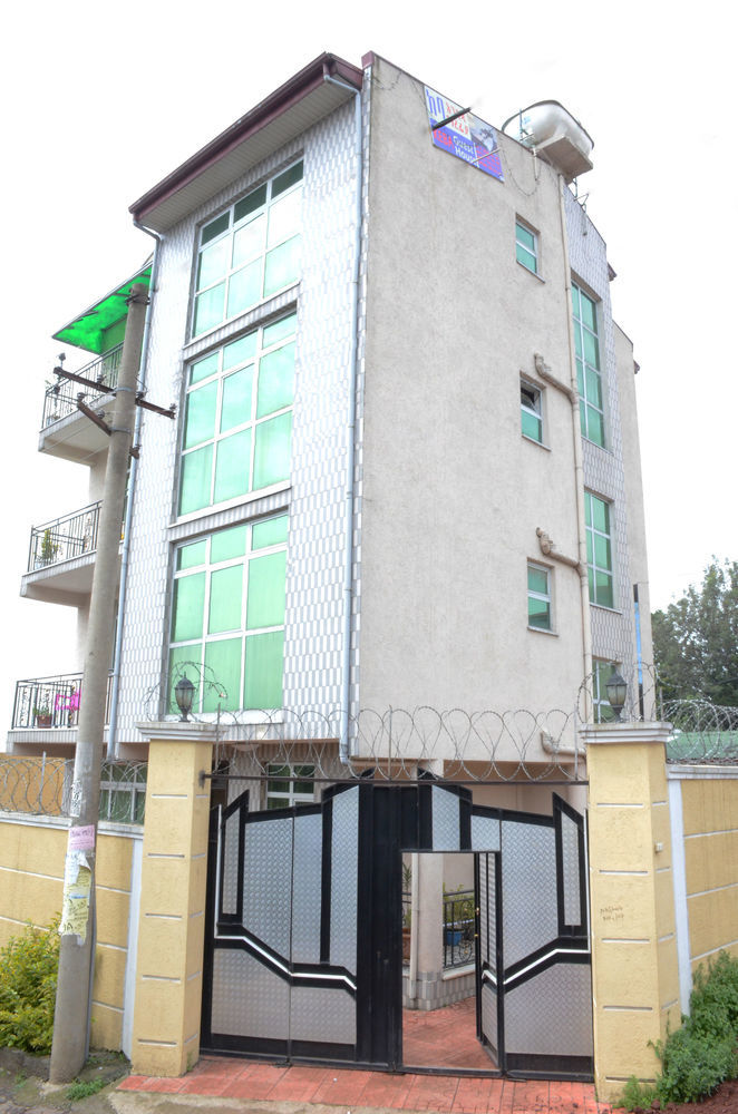 Keba Guest House アジス・アベバ エクステリア 写真