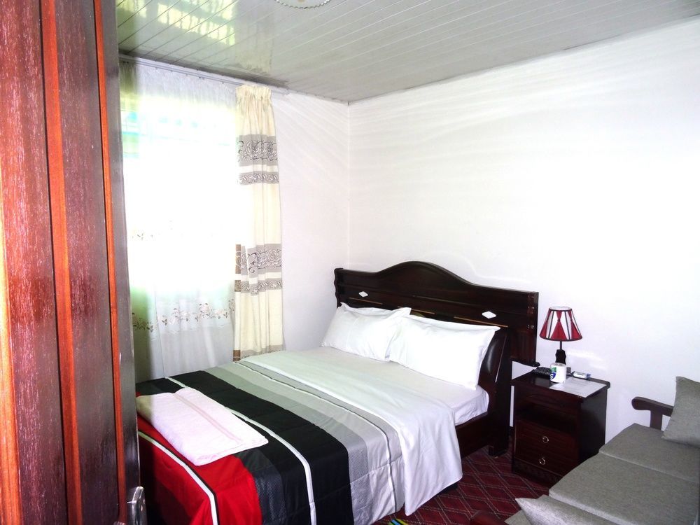 Keba Guest House アジス・アベバ エクステリア 写真